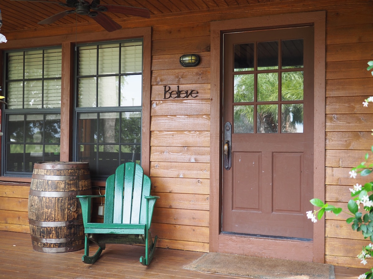 CEDAR Cabin at The Florida Ridge