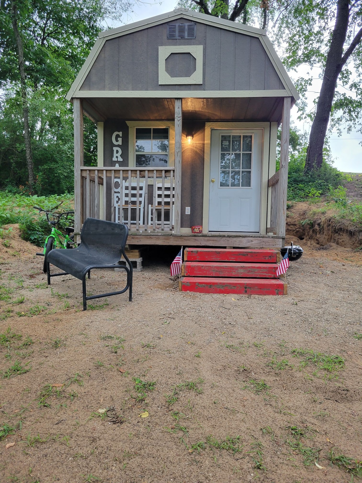 Cabins at Rainbow Farms "Grace"