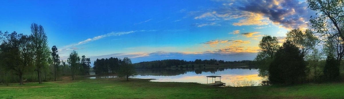 The Lodge at 6 Mile Lake