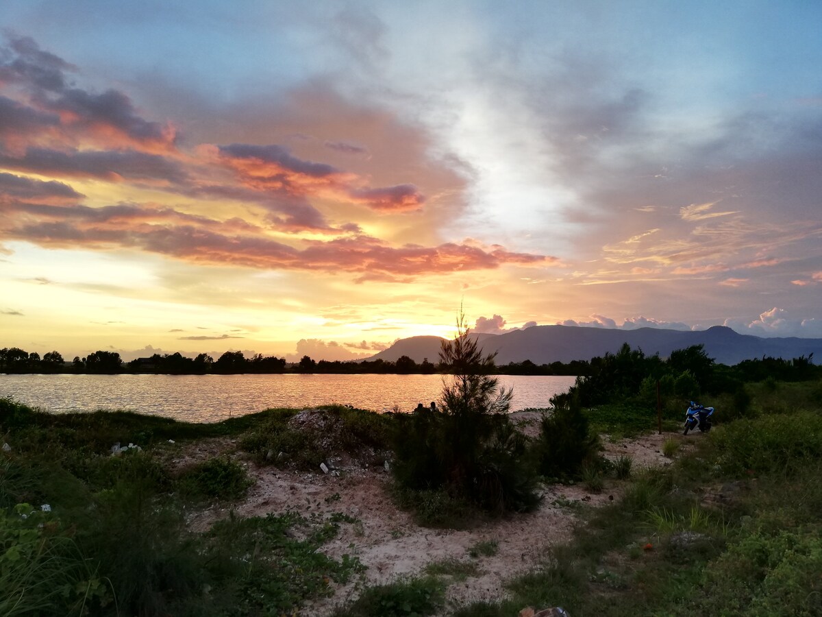 Kampot Salt Field View单间公寓