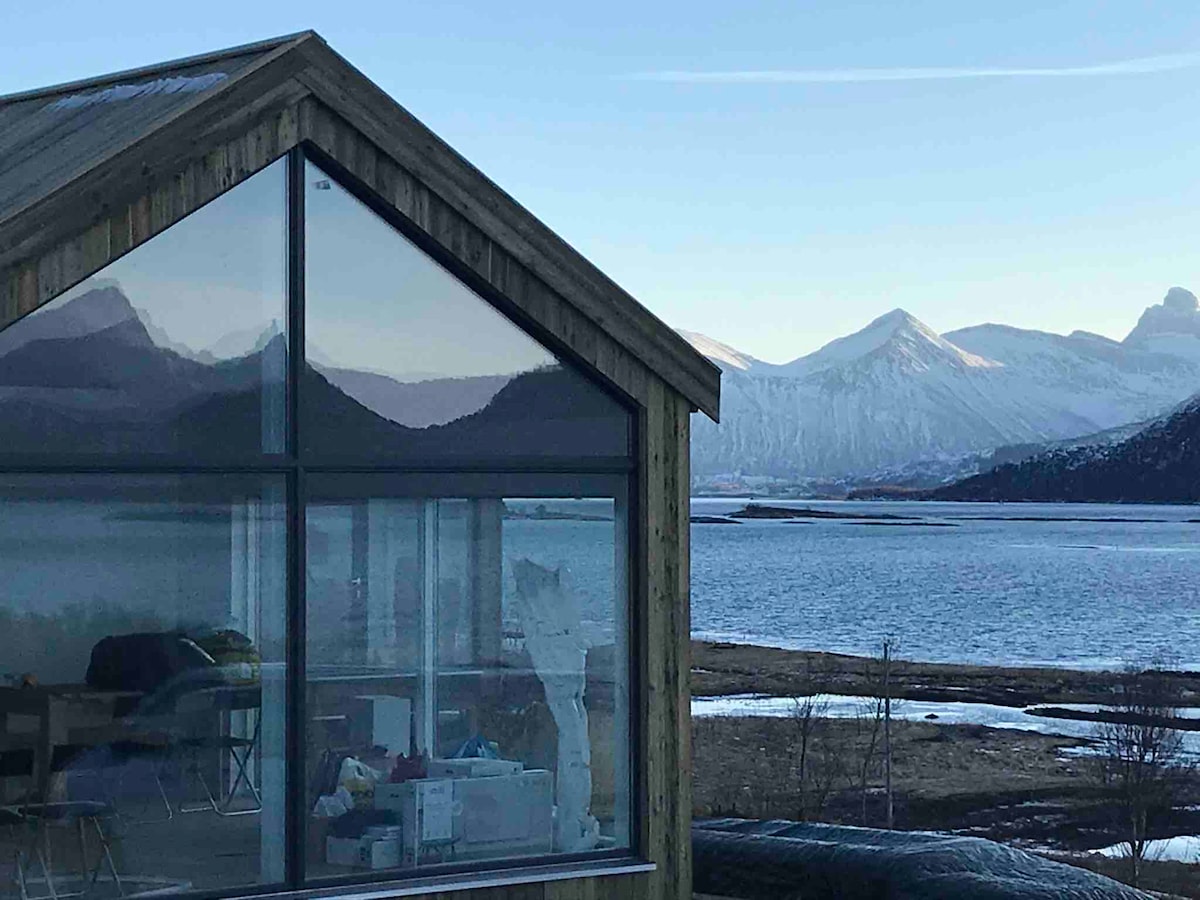 Steigen Lodge Sjøhytte Røssøya no 2