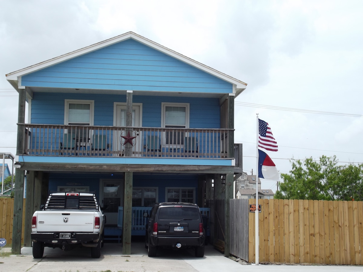 Bluehouse on Beach