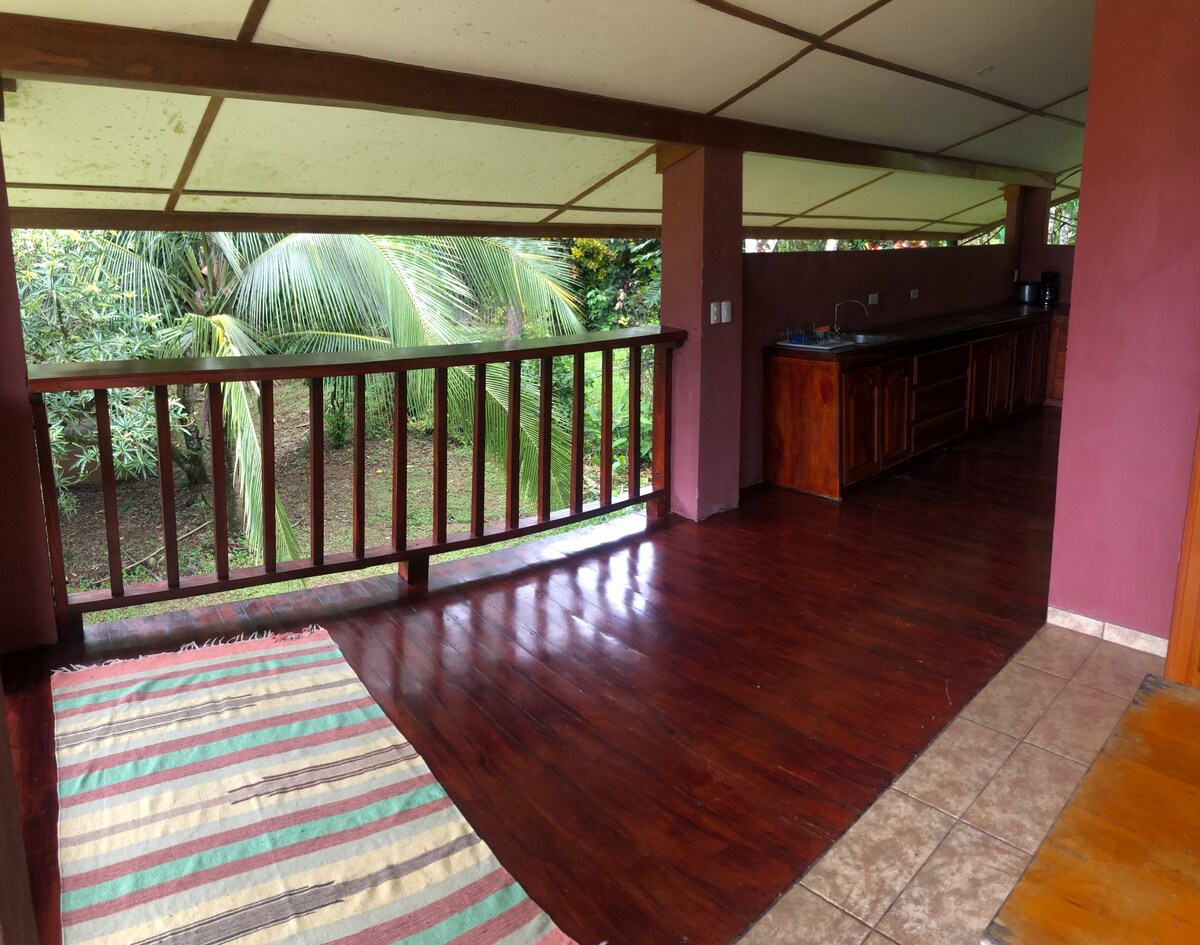 Veranda House, Close to Beach and a Great Space