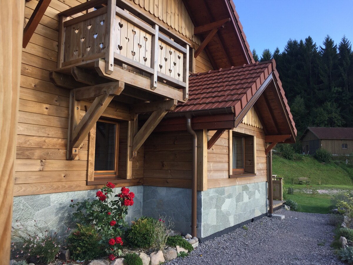 Chalet 8 personnes et piscine intérieure sauna