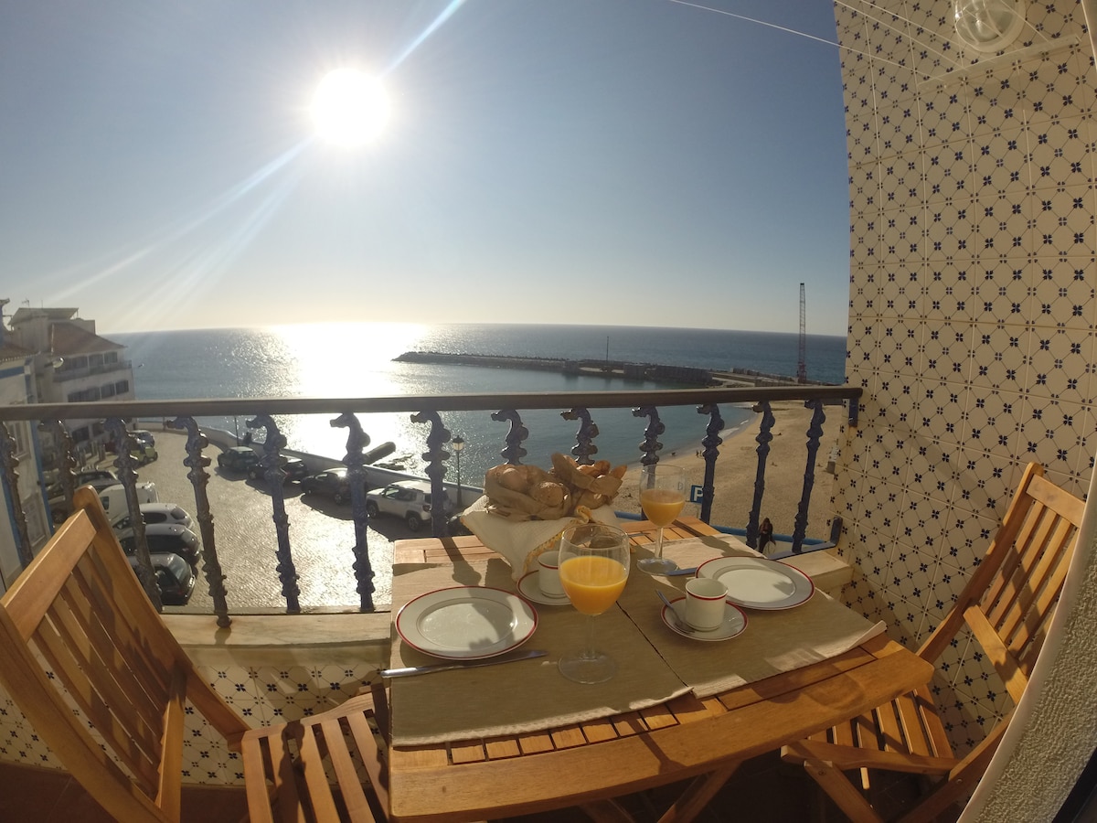 Milvus Guesthouse Ericeira - Beachfront