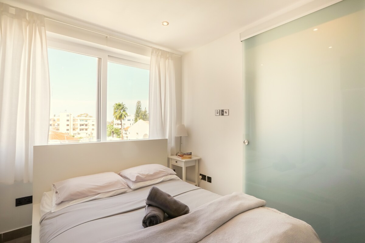 Larnaca Sea Breeze Apartment One