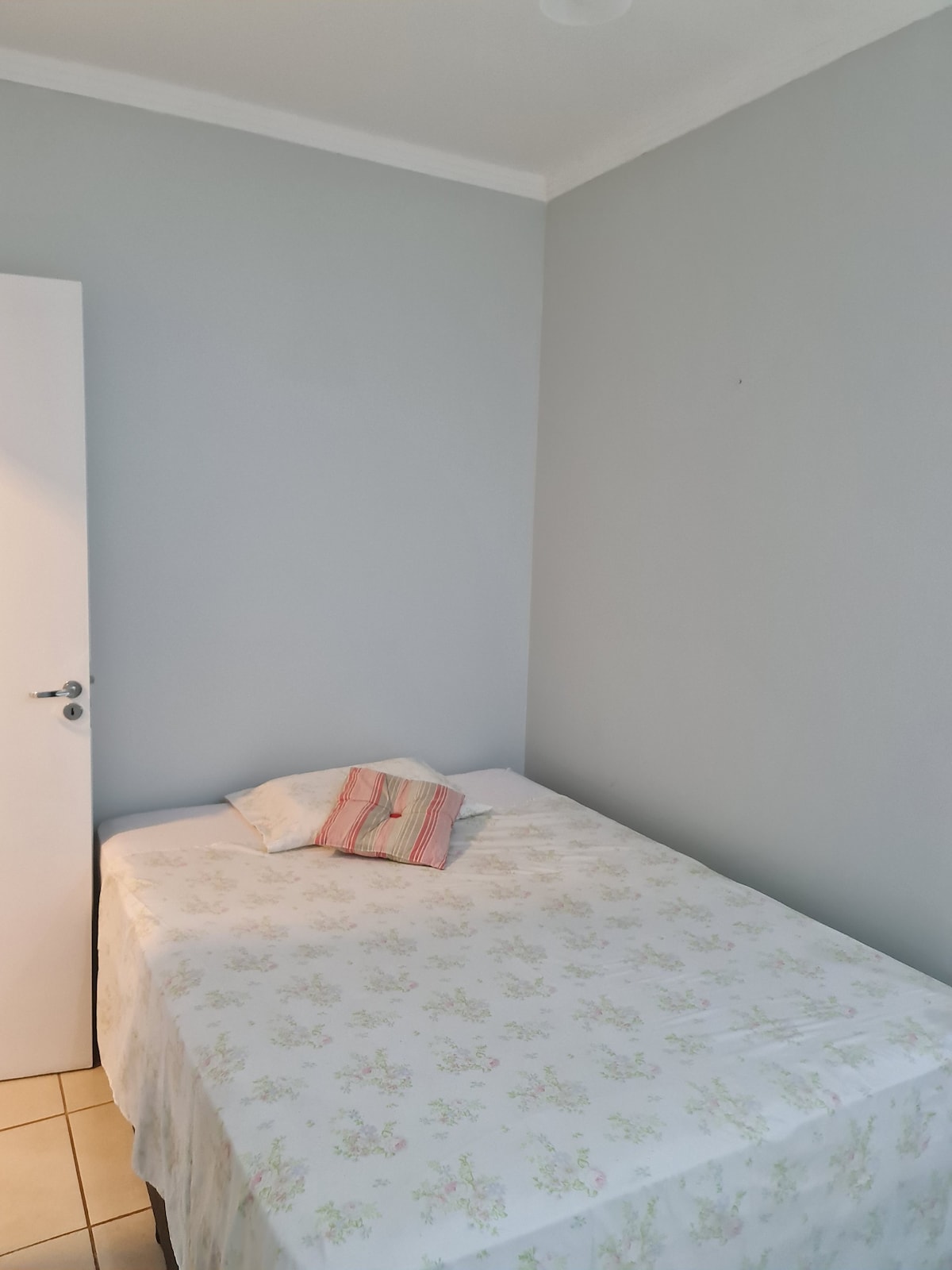 Apartamento térreo com quintal! Aceita Pet.