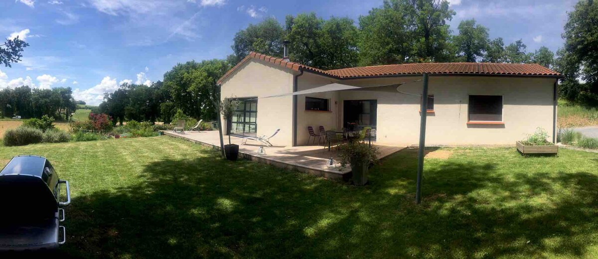 Maison avec Cabane perchée et piscine à 5km d’Albi