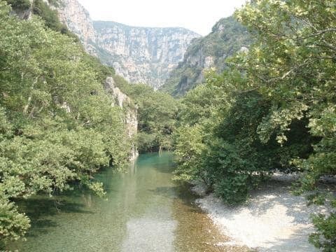 适合5人的家庭公寓。Zagori-Konitsa。