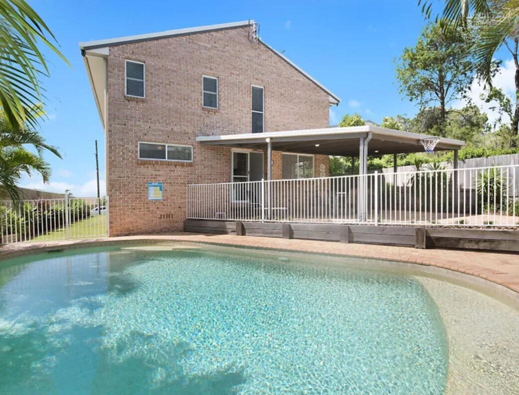 Relax with huge spaces, ocean views and pool