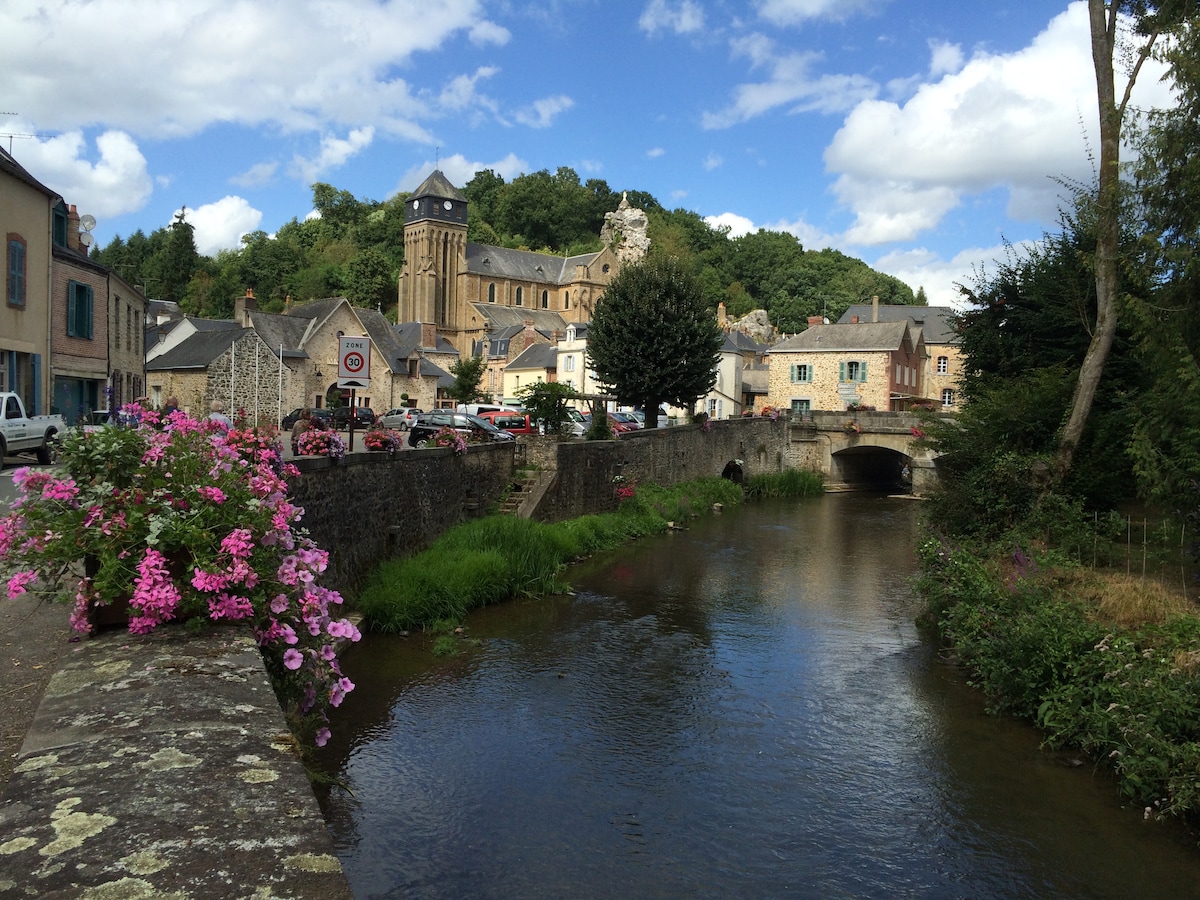 Chailland Home with a View