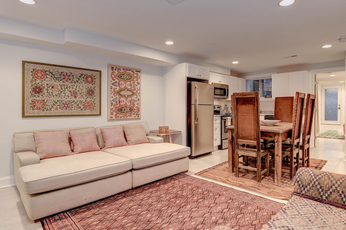Gorgeous Designed 2-bedroom in DC, with parking!