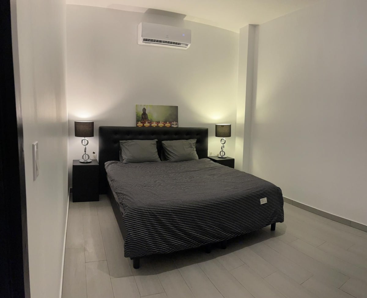 Luxe 1 slaapkamer app met een huiselijk gevoel