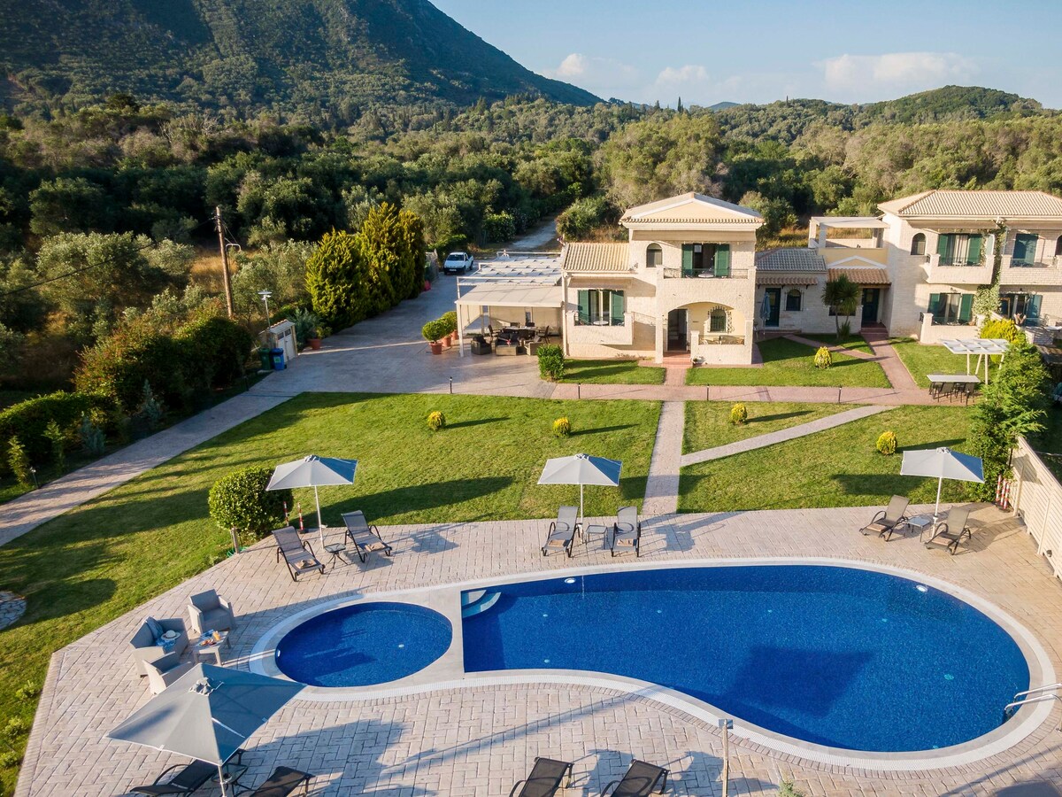 “Liostasi - Thalassa Villa Corfu”