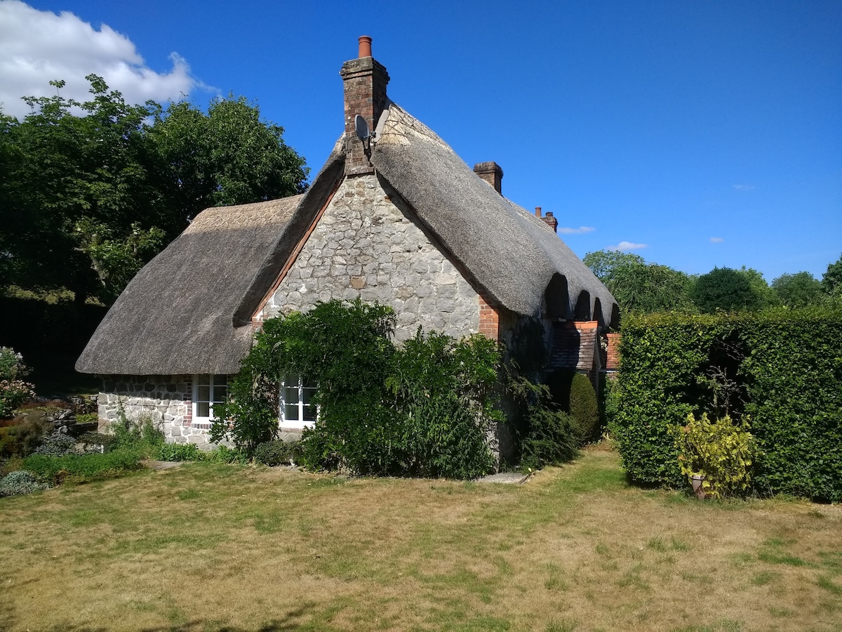 The Cottage, 41, The Dene, Lockeridge