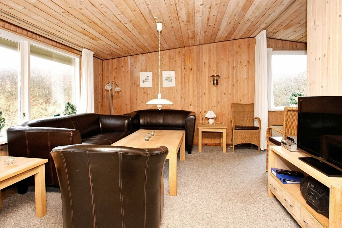 6 person holiday home in løkken