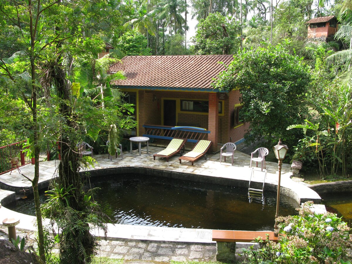 Chalés ：泳池和Sylvester-Serrinha do Alambari