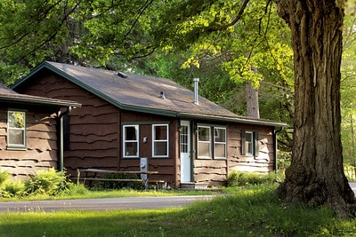 Maple Lake上的三湖小屋