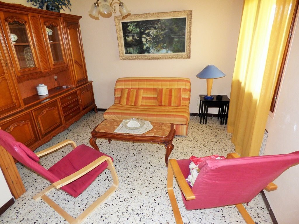 Sea view, 2 balconys, 80 m² , 2 bedrooms,150 m of beach