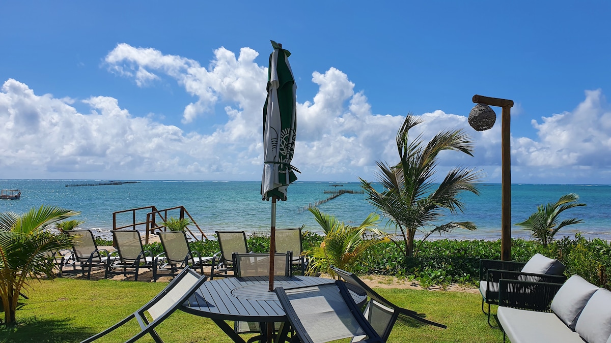 Casa Serelepe, em condomínio beira-mar do paraíso.