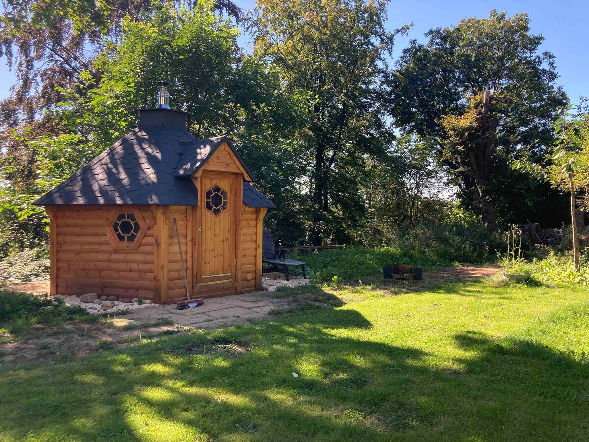 Wuppertal, Privatzimmer in Villa mit Sauna am Wald