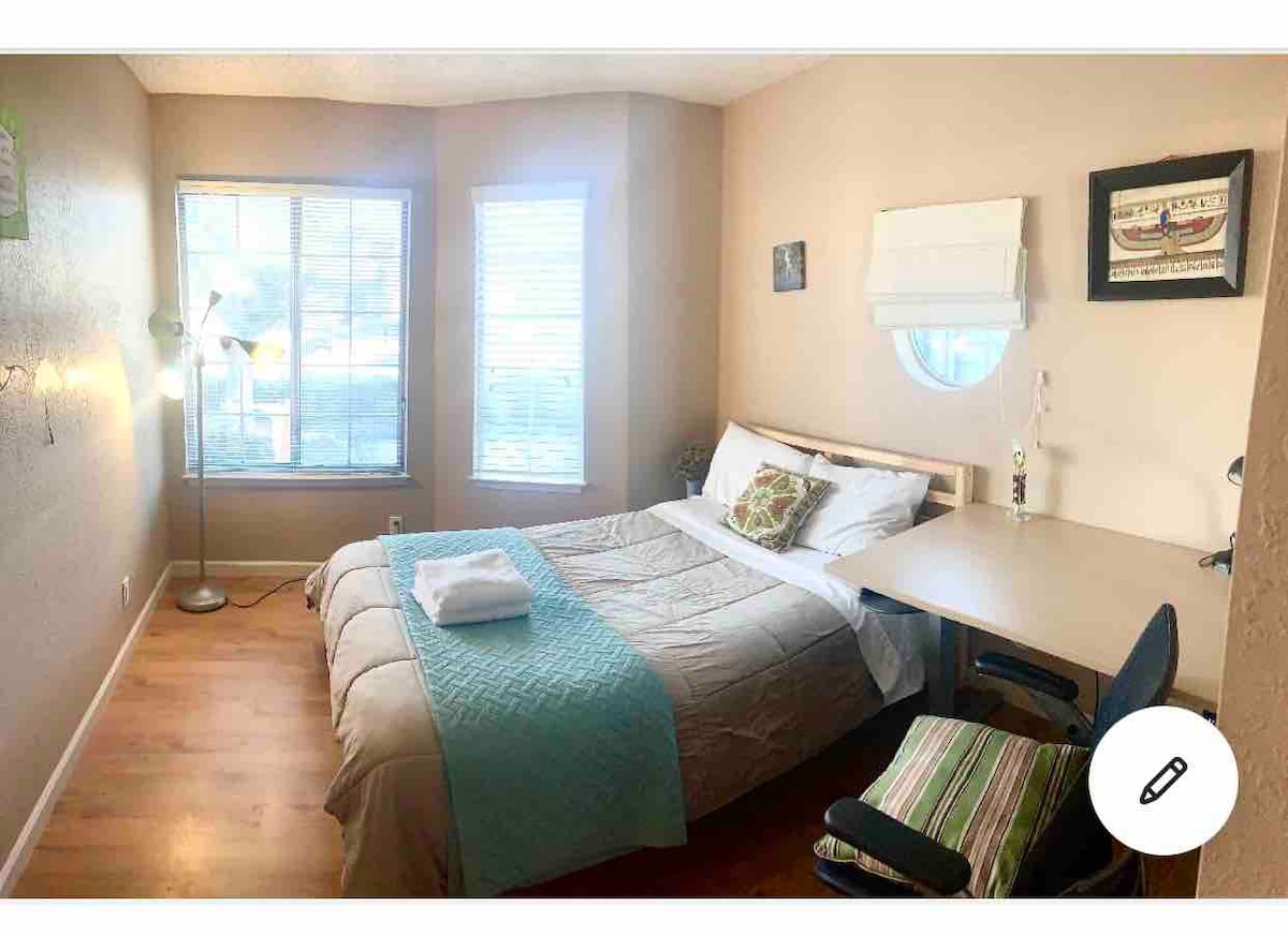 #Cute Private Bedroom in San Jose 1