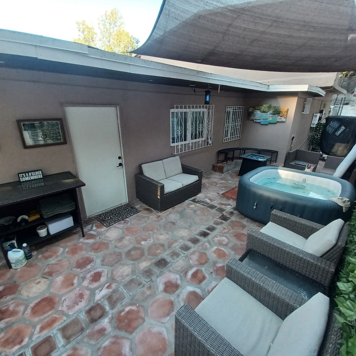 Reserva Hills two br/bath w/jacuzzi and a patio