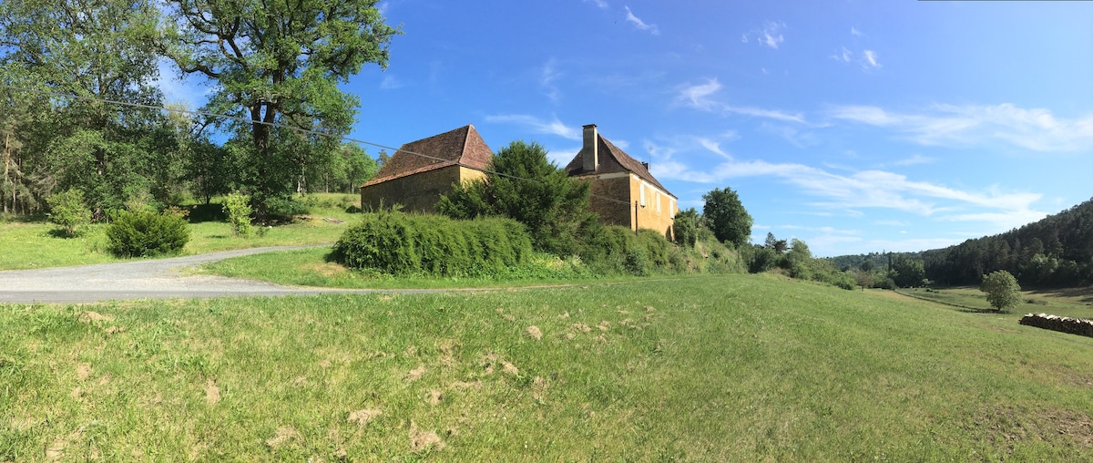 Belle Maison en Pierre et piscine privée _ 14 Pers