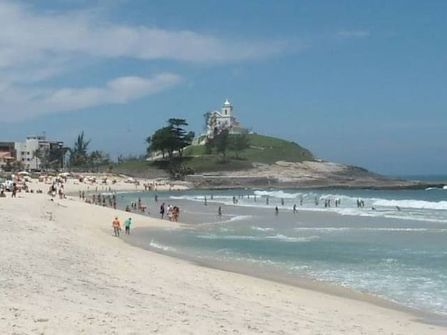 Praia da Vila的民宿