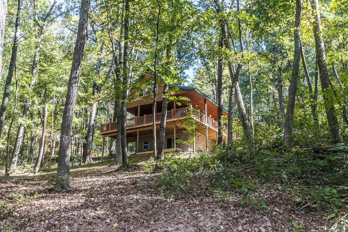 Fox Fire Cabin ~ Hocking Hills Cabins & Resort