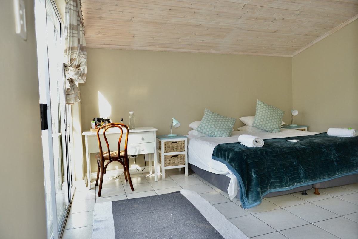 Tabu Kite Villa, En-Suite Room Bloubergstrand CT