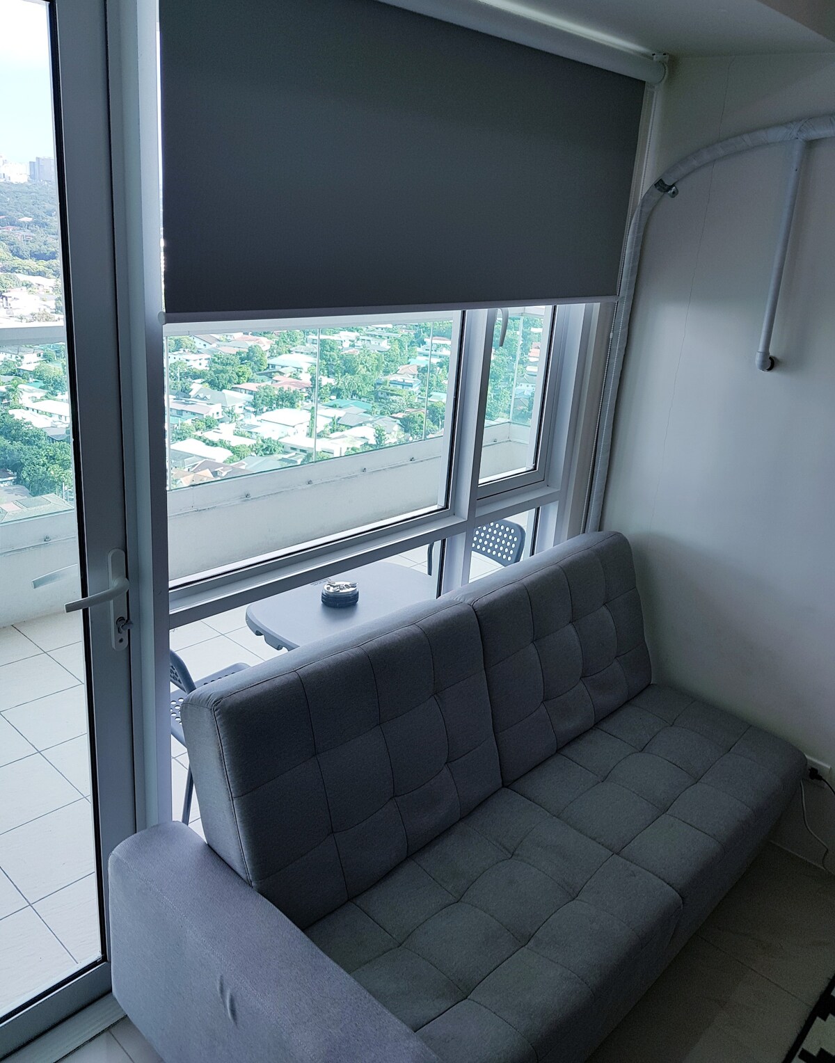 带大阳台的1卧室公寓-地理位置优越