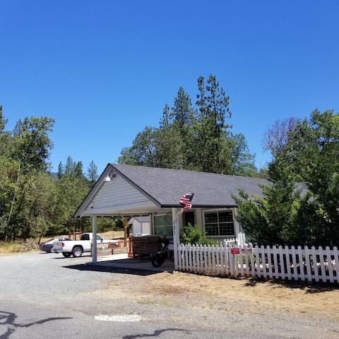 格兰茨帕斯（Grants Pass）的民宿