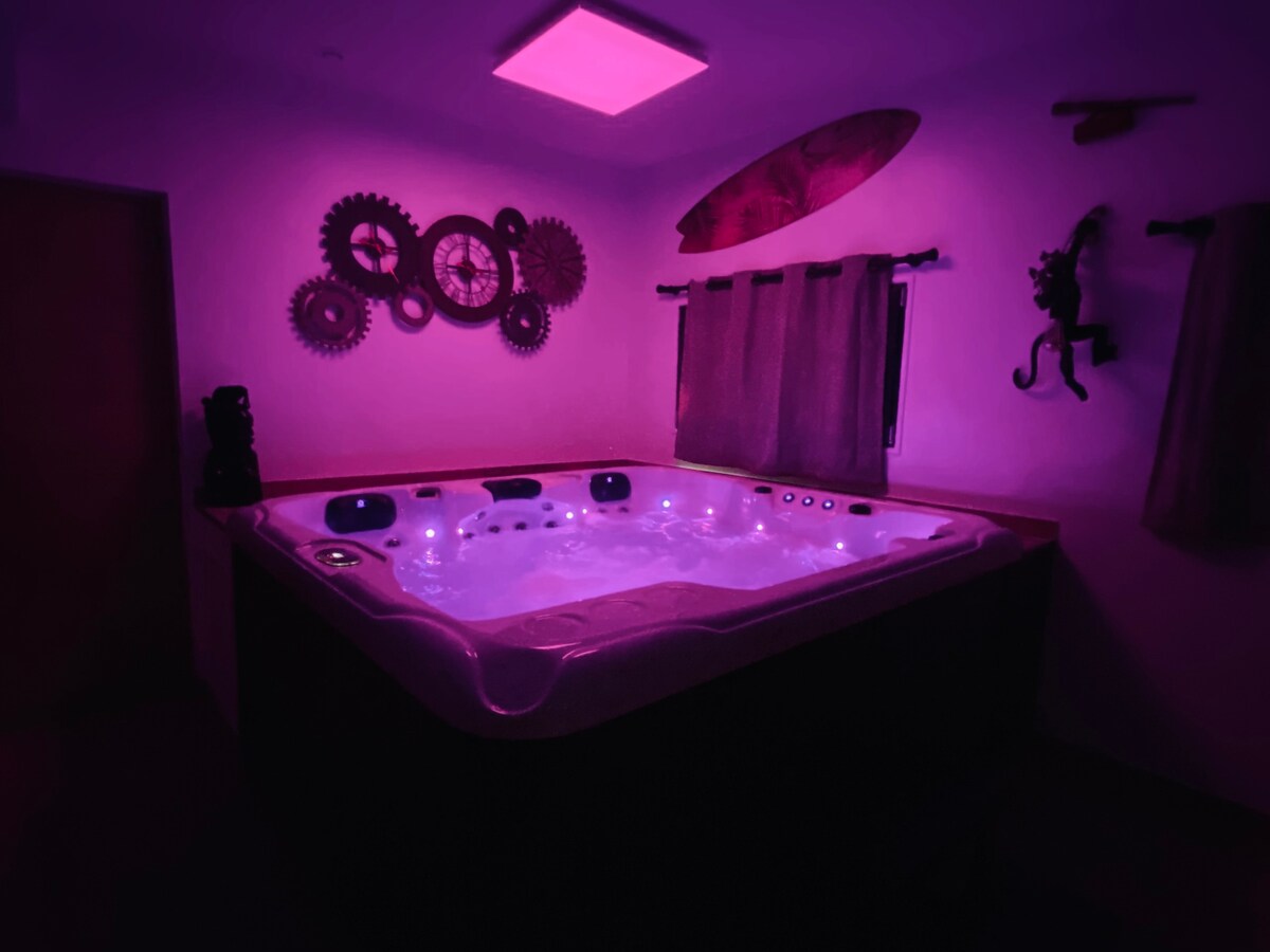 Suite Cupidon LODGE CORAIL avec Jacuzzi et hammam