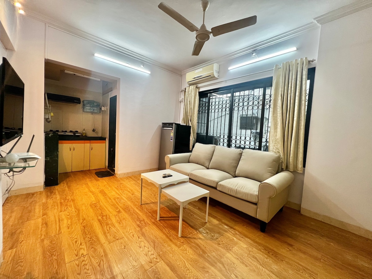 Cozy By The Village III-1BHK off Lilavati Hospital
