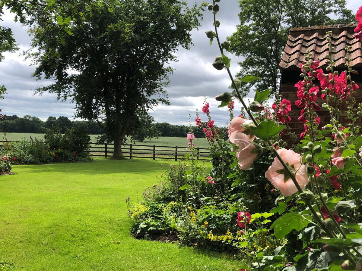 The Salt House Cottage, Pilmoor