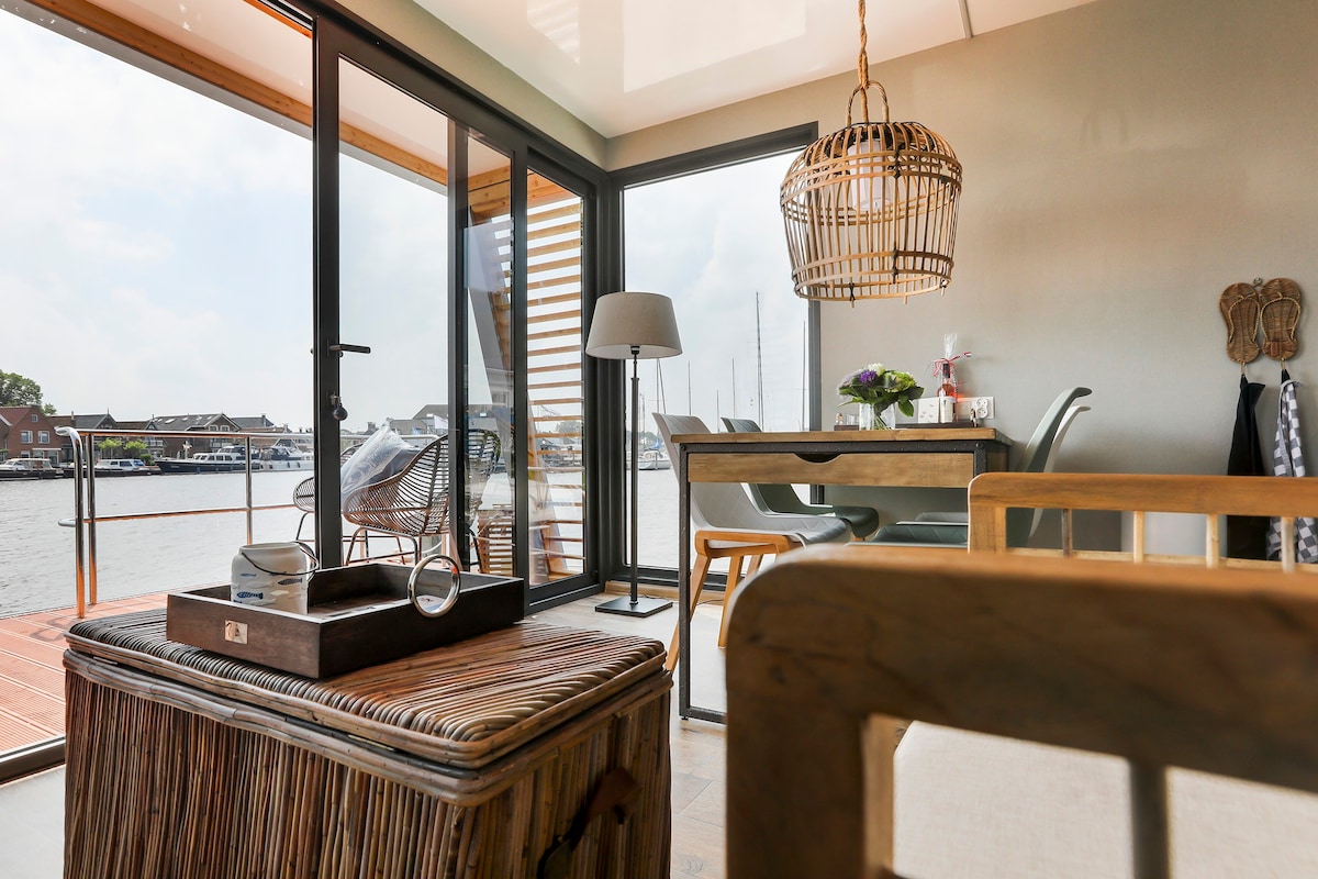 Skoft (Pauze) luxe houseboat met geweldig uitzicht