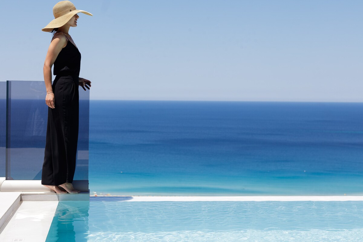 Luxury 4 villa complex, sea views, 4 private pools