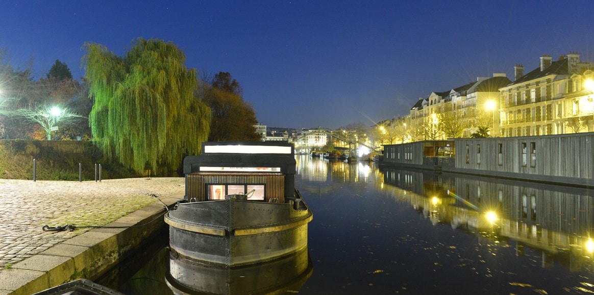 Péniche Contemporary Centre Ville