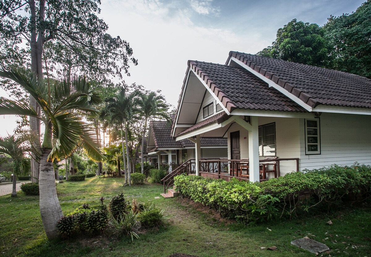 兰达村度假村（ Lanta Village Resort ）、豪华别墅、甲米岛（ Koh Lanta ）