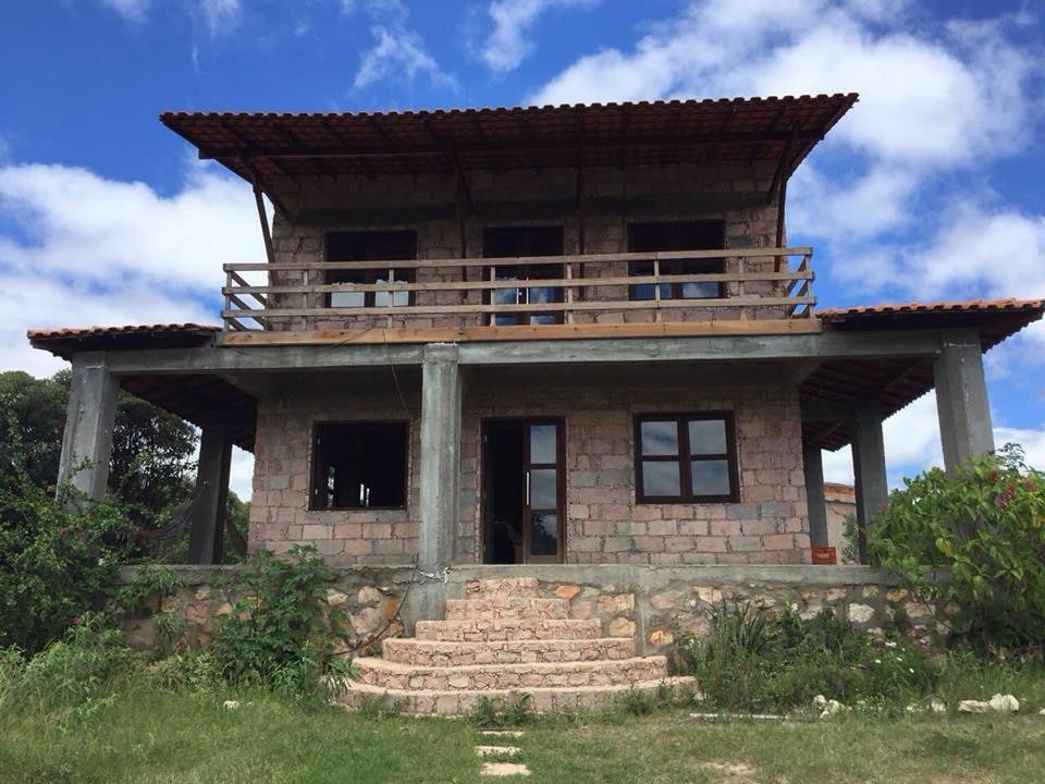 Casa de Pedra -几内亚-查帕达·迪亚曼蒂纳