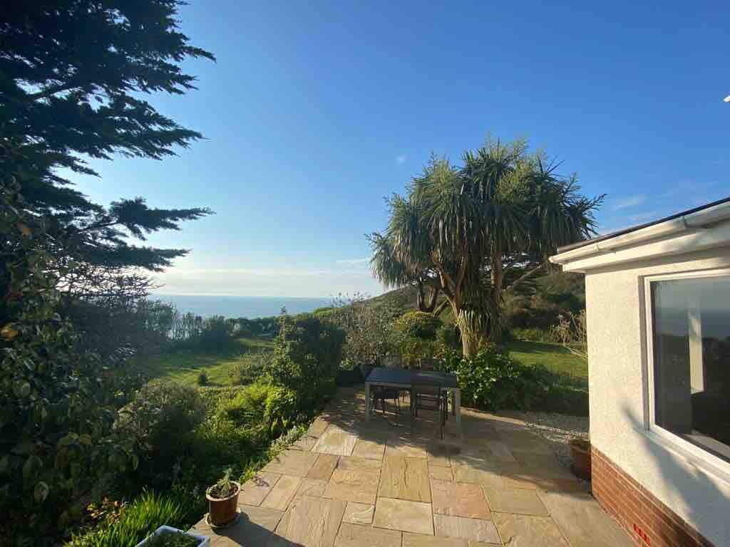 Huge garden with direct access to Coastal Path