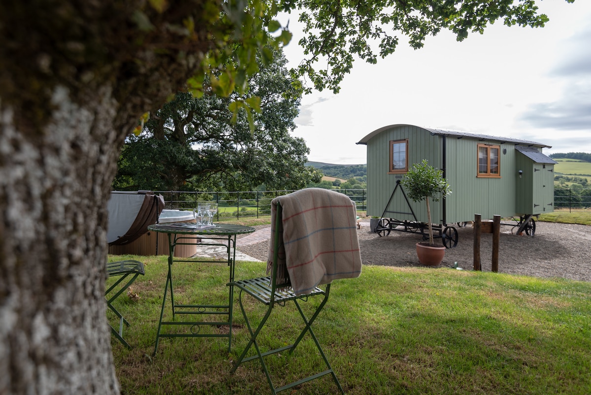 Padarn 's Hut