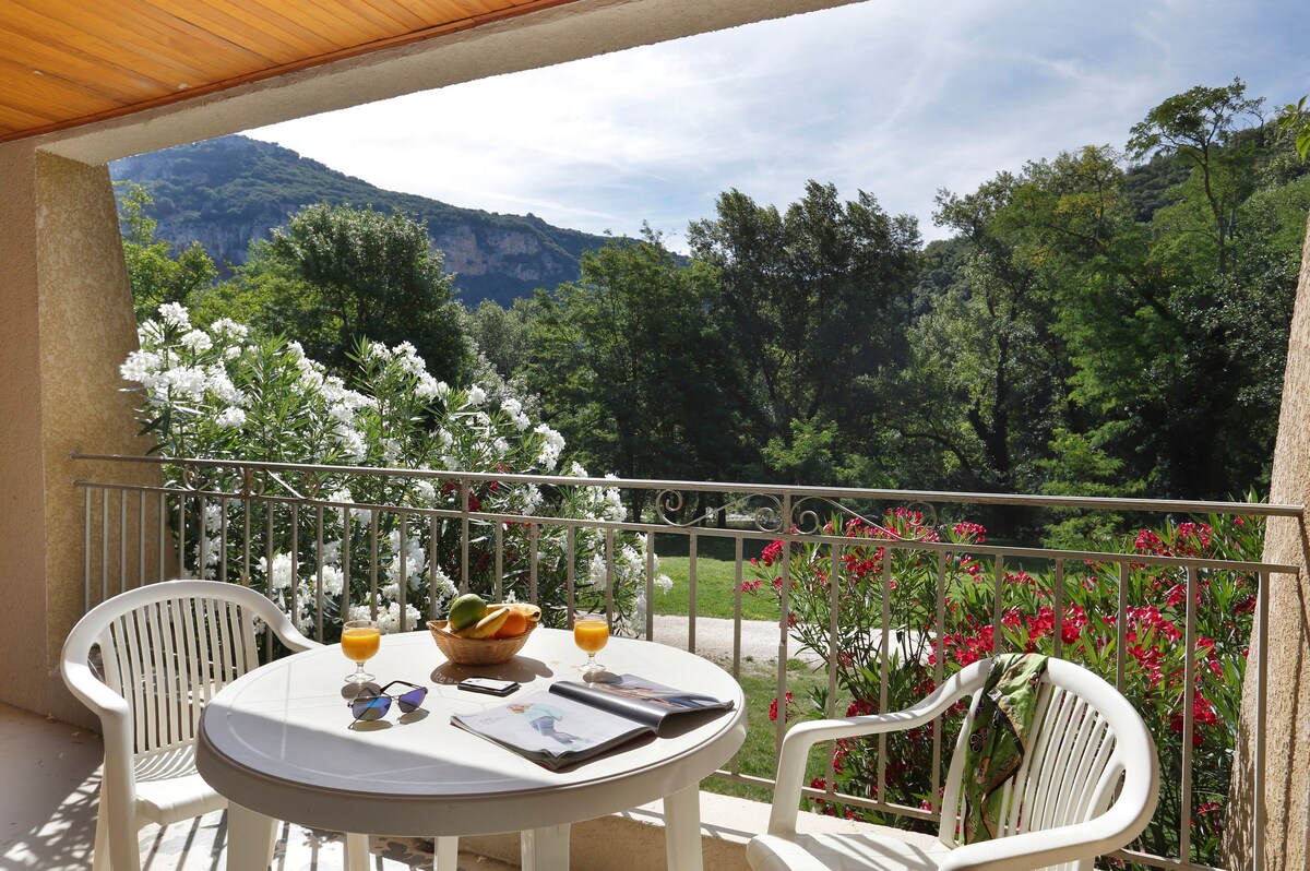 配备露台，可欣赏Ardèche的美景！