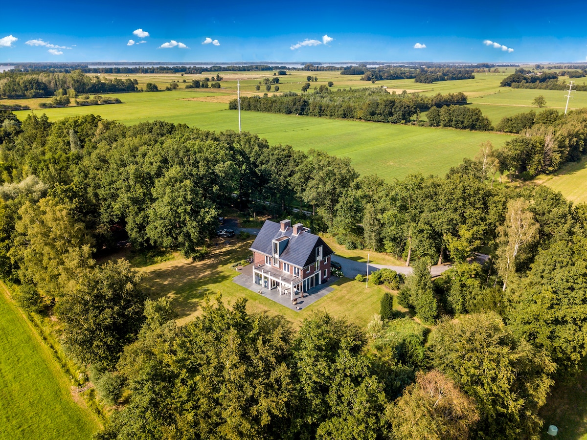 12-pers. Villa in Natuurgebied