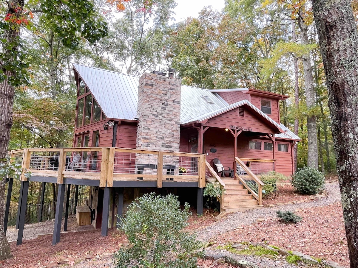 Black Bear Cabin|spacious|dog friendly|river near