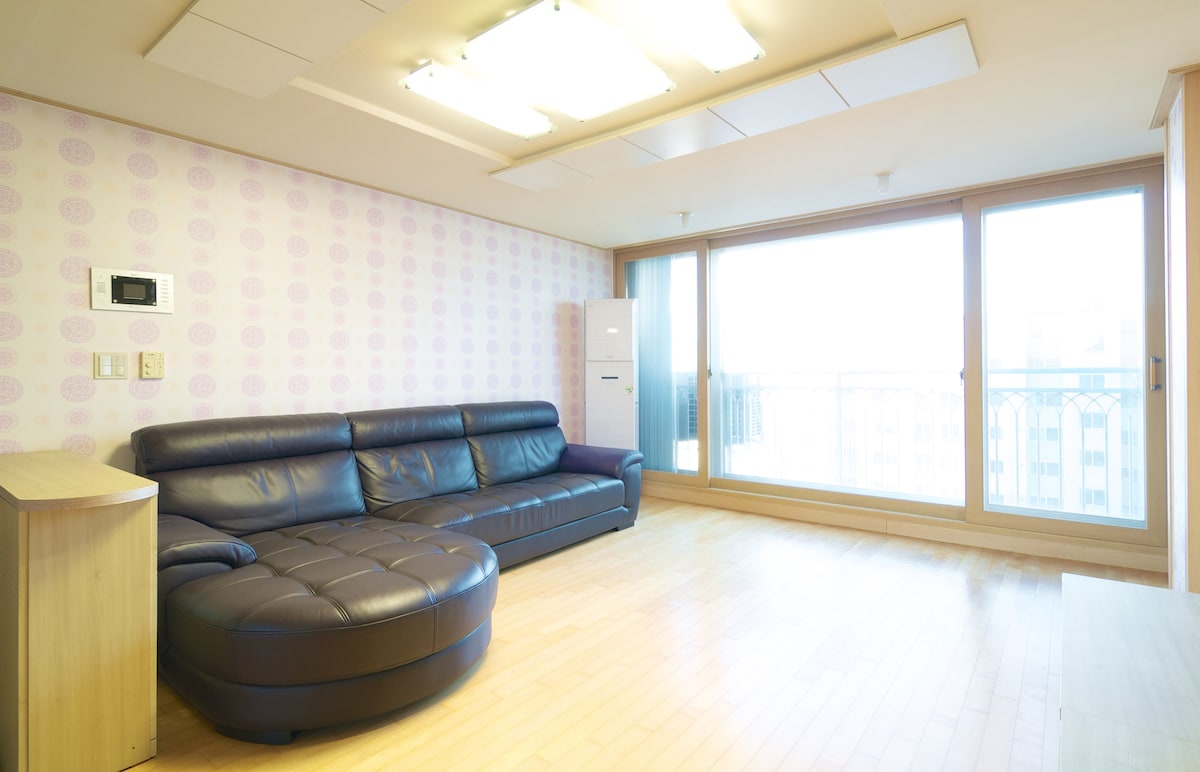 Great View(14th Fl.), Cozy Apt.(A)!