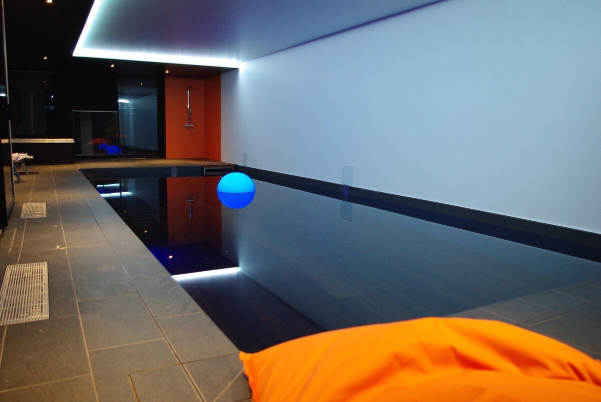 Studio très spacieux & piscine : spa