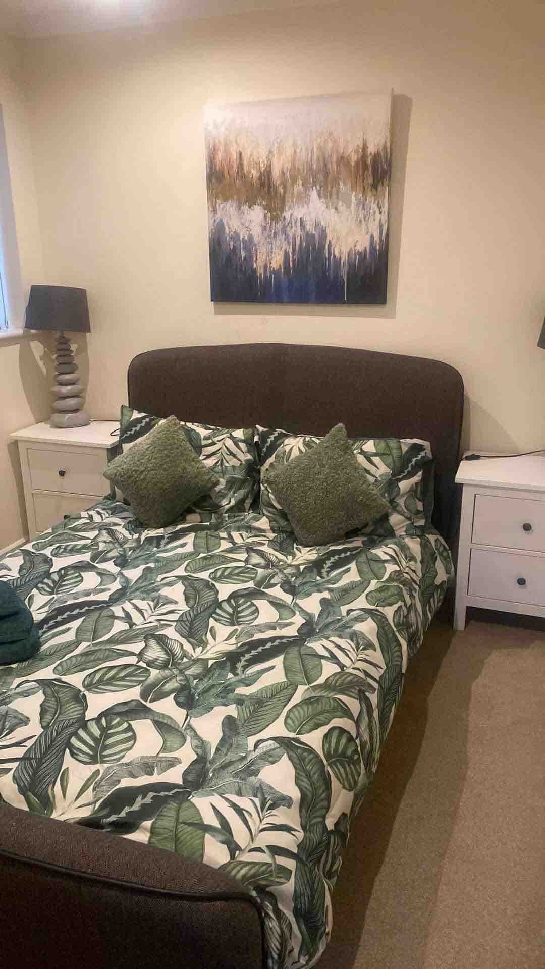 Lovely 2 bed apartment sleeps 5