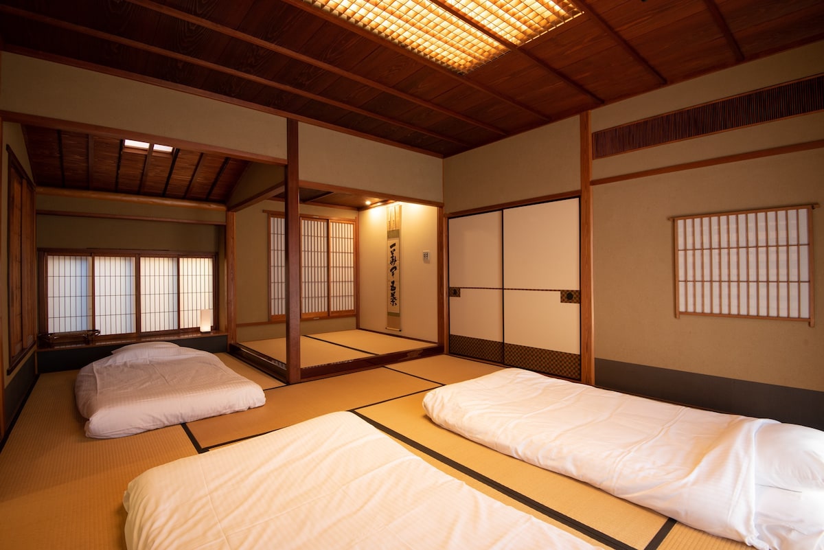 京都传统套房（ 143平方米）金阁寺（ Kinkakuji ）附近的宁静舒适